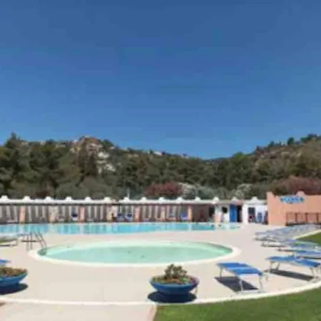 Casa L'orizzonte Azzurro 펜션 *